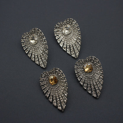 Leaf-Shaped Zirconium Inlaid Platinum Stud Earrings