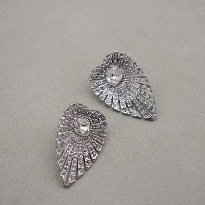 Leaf-Shaped Zirconium Inlaid Platinum Stud Earrings