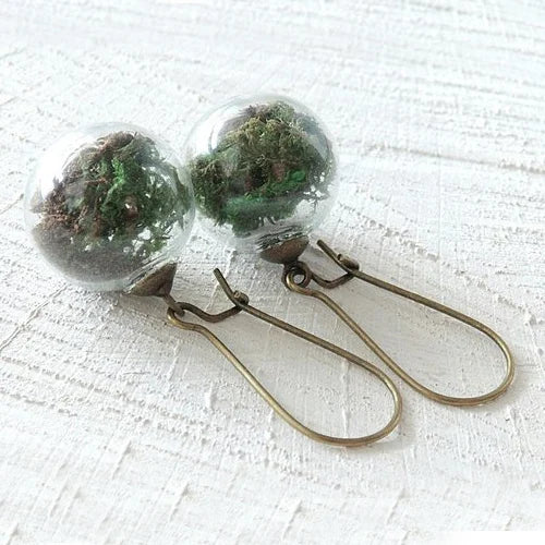 Small Glass Globe with Enclosed Flowers Earrings 16mm