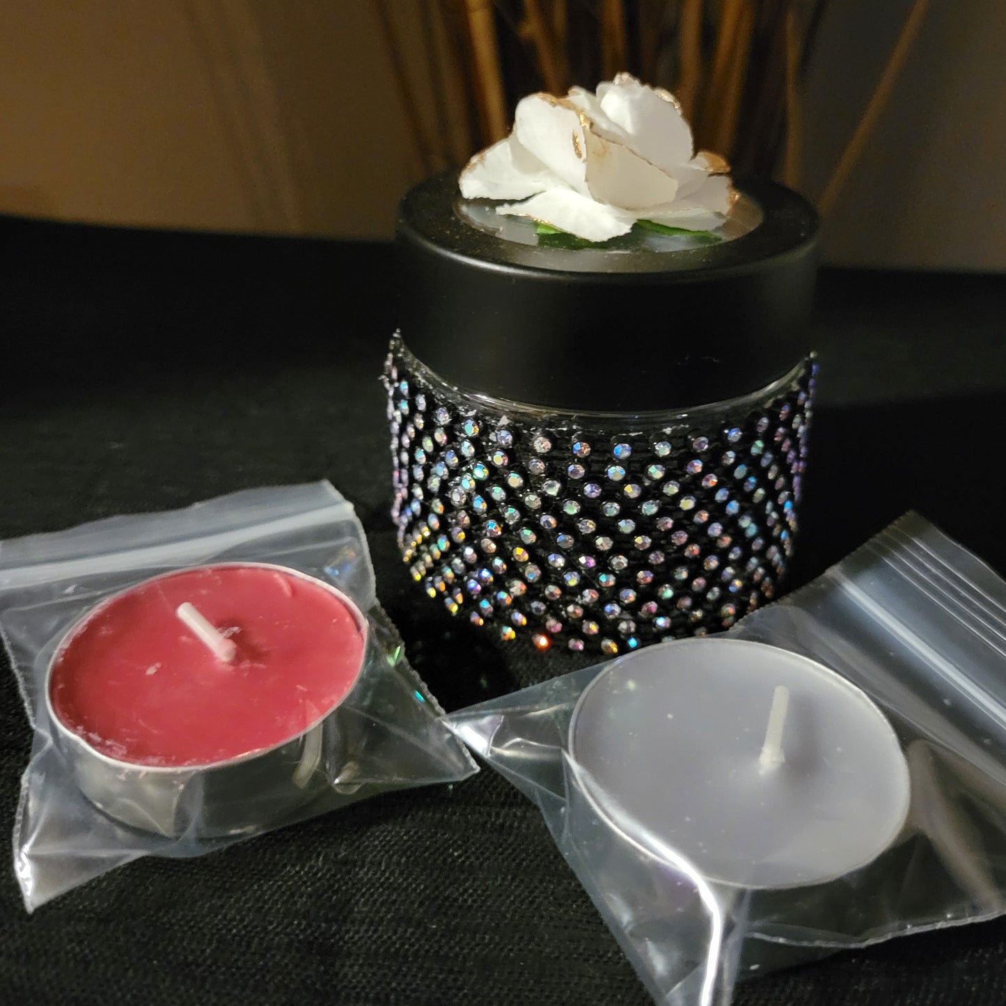 Decorative Jars with Foaming Butter Face Cream and 2 Scented Tea Lights