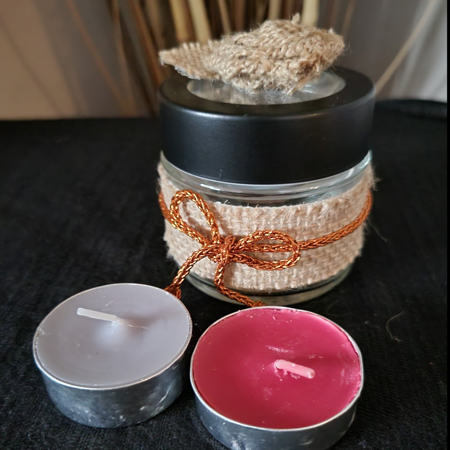 Decorative Jars with Foaming Butter Face Cream and 2 Scented Tea Lights