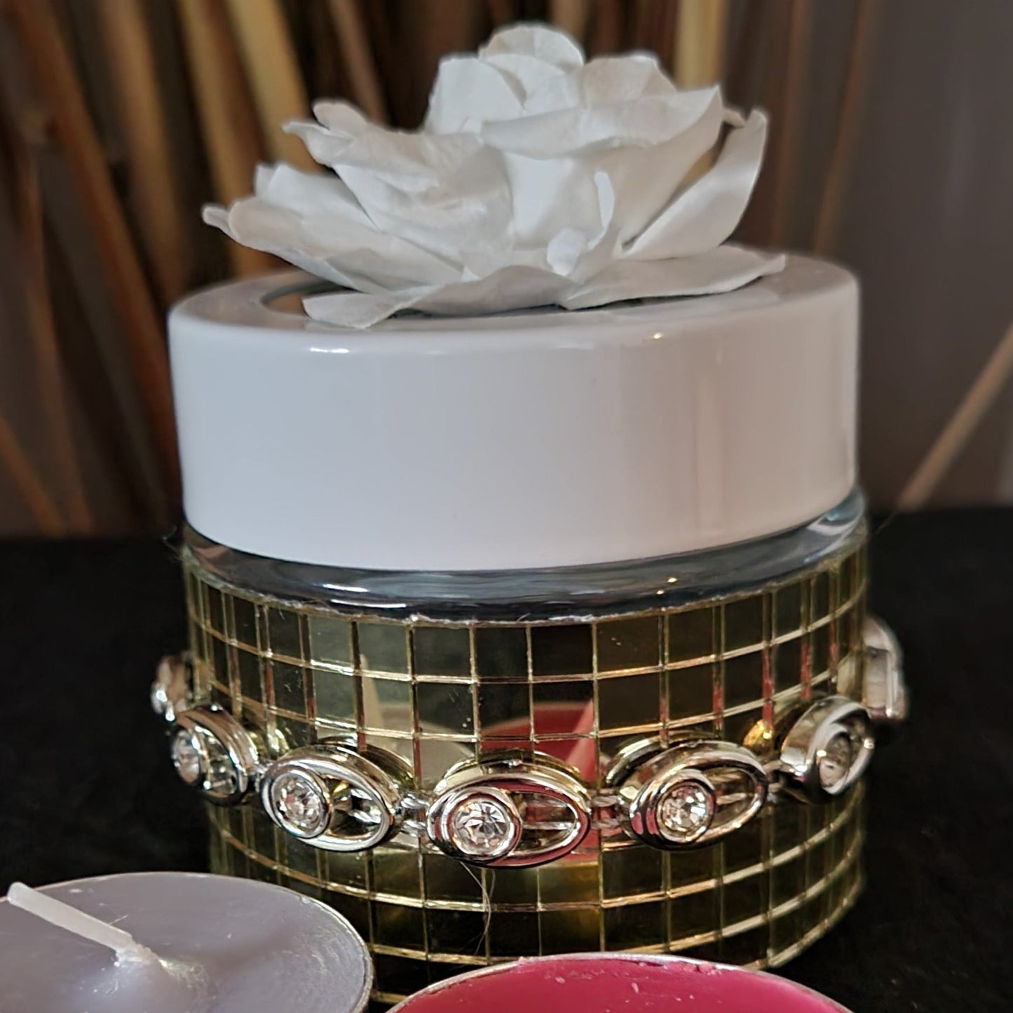 Decorative Jars with Foaming Butter Face Cream