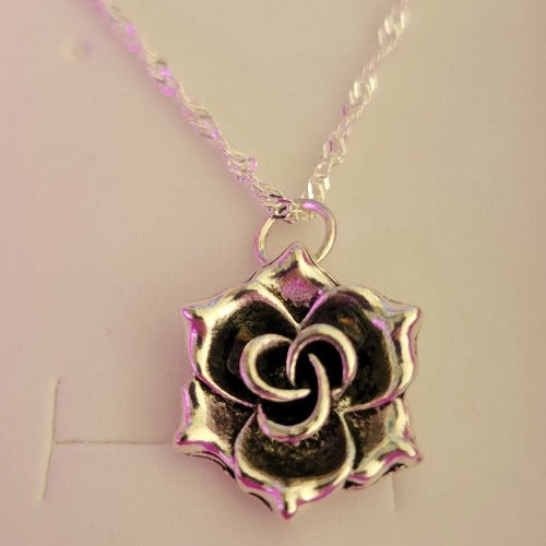 Silver Rose Necklace 18in 46cm