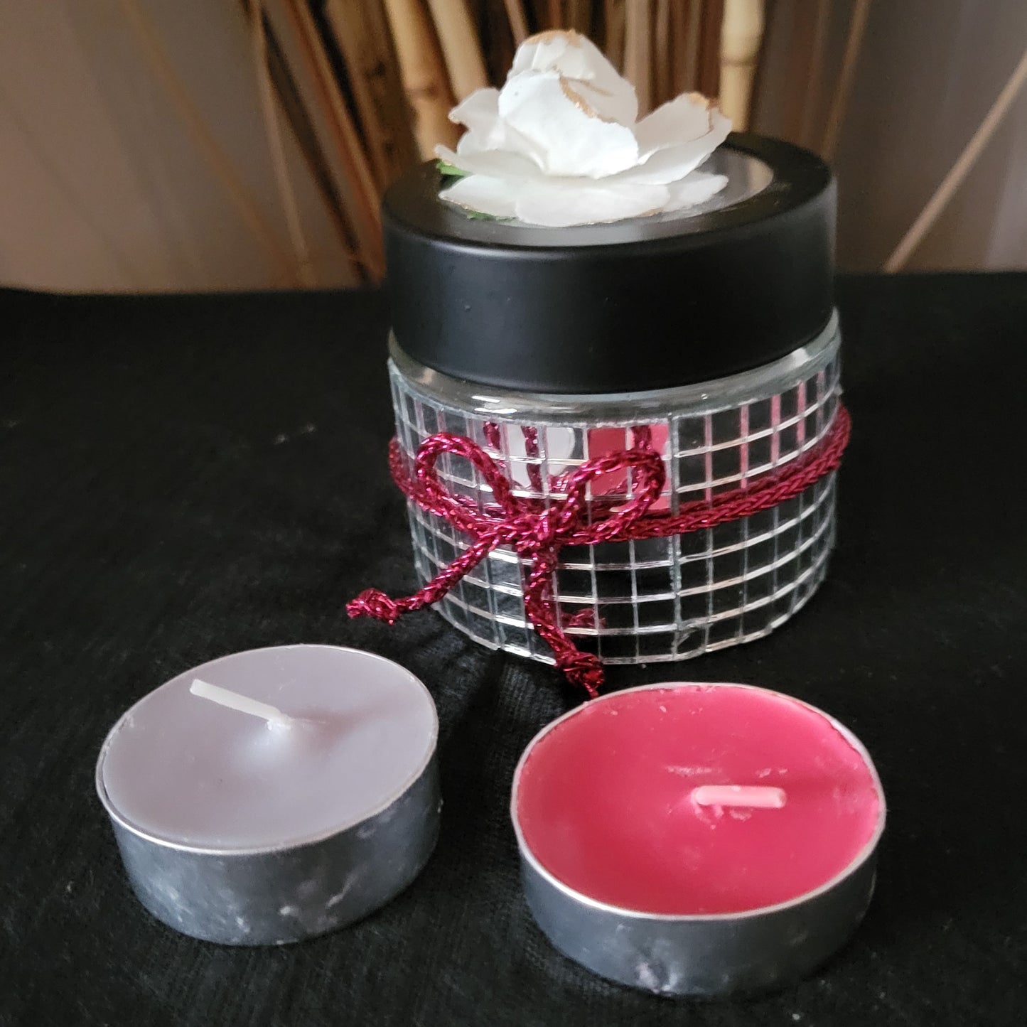 Decorative Jars with Foaming Butter Face Cream and 2 Scented Tea Lights